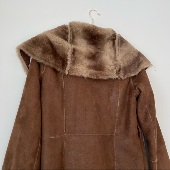 Gerard Darrel Brown Fur Coat - Picture 11 of 13